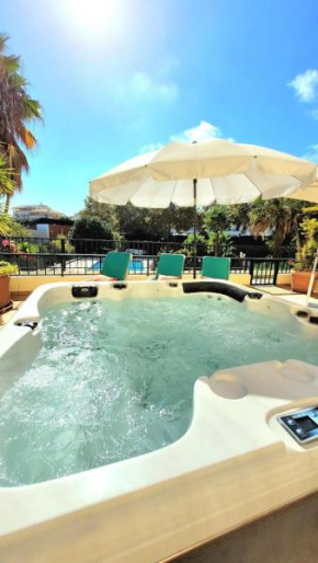 Place in the sun - Free out door Jacuzzi - BY BEDZY